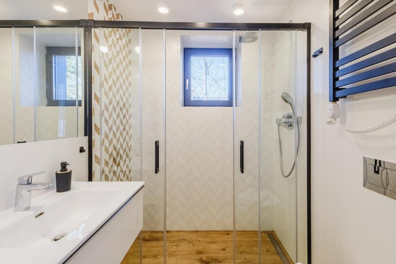 Rezydencja Ornak 5 - Stylowe Apartamenty Z Balkonami I Jacuzzi, 5 Min Pieszo Do Krupowek, Izby Podhalanskie Zakopane Dış mekan fotoğraf