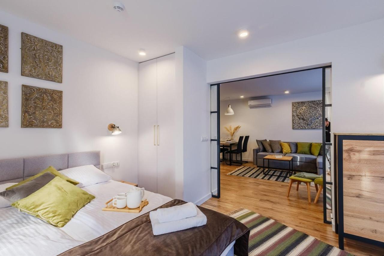Rezydencja Ornak 5 - Stylowe Apartamenty Z Balkonami I Jacuzzi, 5 Min Pieszo Do Krupowek, Izby Podhalanskie Zakopane Dış mekan fotoğraf