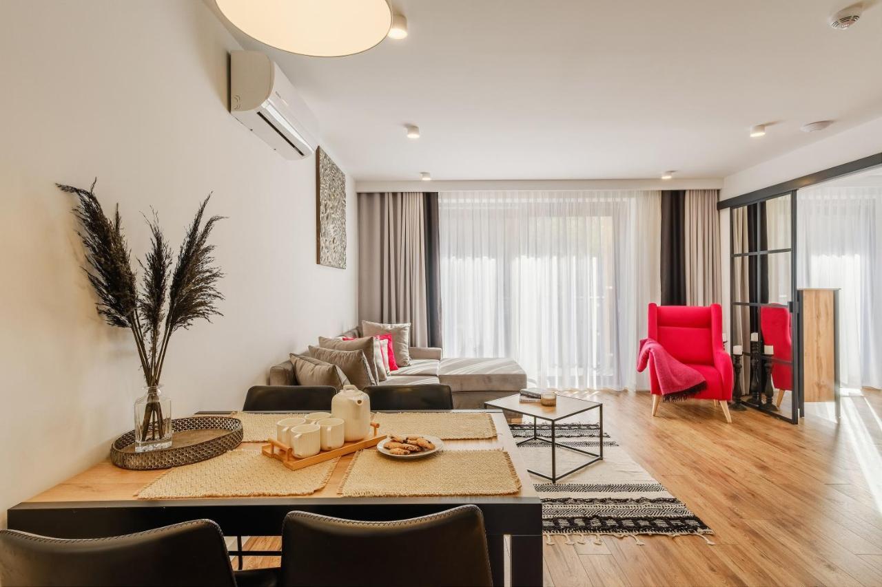 Rezydencja Ornak 5 - Stylowe Apartamenty Z Balkonami I Jacuzzi, 5 Min Pieszo Do Krupowek, Izby Podhalanskie Zakopane Dış mekan fotoğraf